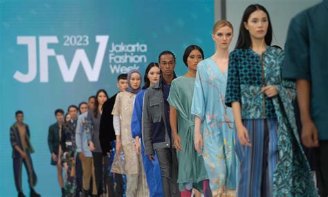  Jakarta Fashion Week: การระเบิดของความคิดสร้างสรรค์และการรวมตัวกันที่น่าตื่นตา