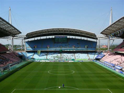 전주월드컵경기장, 그곳에서 펼쳐지는 축구의 마법과 문화의 교차로